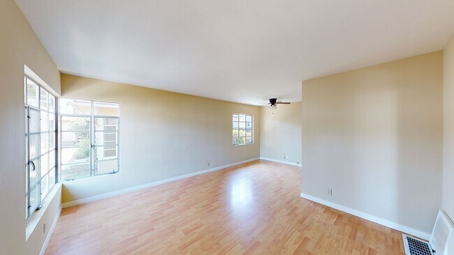 727 E Orange Grove Blvd