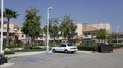 Telacu La Paz in Rialto, CA - Foto de edificio - Building Photo