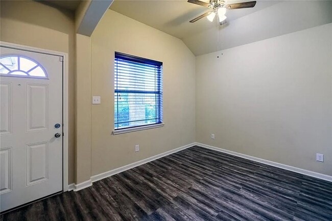296 Country Crossing Cir in Magnolia, TX - Building Photo - Building Photo