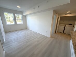 5587 Millenia Blvd in Orlando, FL - Building Photo - Building Photo