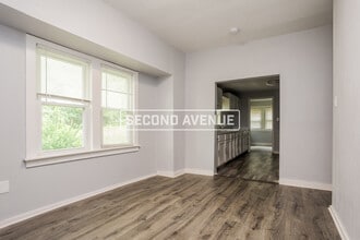 1037 Metropolitan Ave in Kansas City, KS - Building Photo - Building Photo