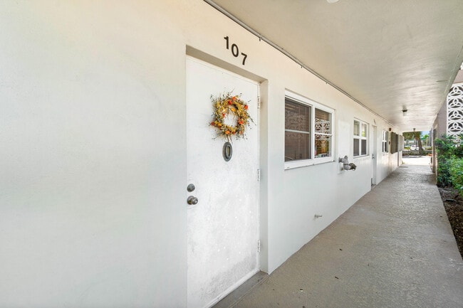 2000 S Federal Hwy in Boynton Beach, FL - Building Photo - Building Photo