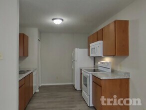 936 Balto Dr in Shelbyville, IN - Building Photo - Building Photo