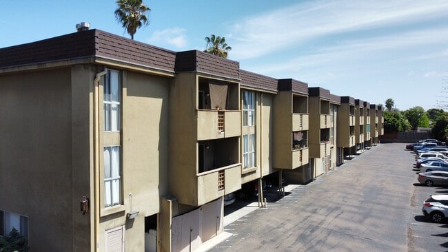 Centre Towers Apartments