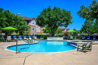 The View At Lakeside in Lewisville, TX - Foto de edificio - Building Photo