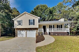 112 Brentwood Ct in Dallas, GA - Building Photo