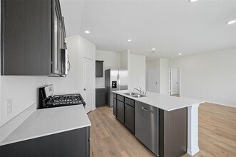 410 Regiment Rd in Tom Bean, TX - Building Photo - Building Photo