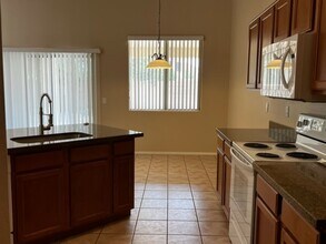 4405 E Cherry Hills Dr in Chandler, AZ - Building Photo - Building Photo