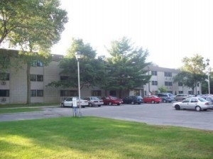 Liberty Manor in Waterloo, IA - Building Photo