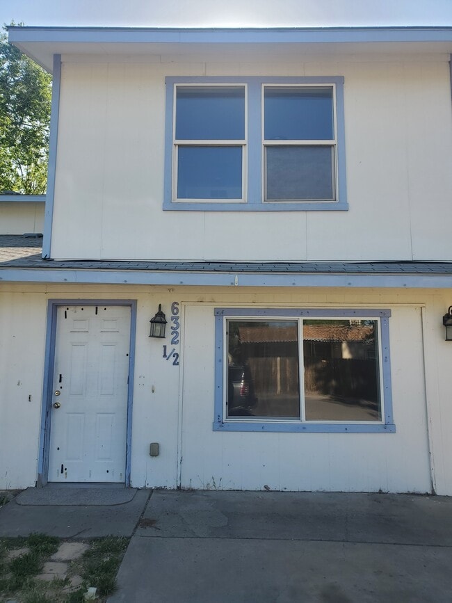 property at 632 1/2 Colony Rd
