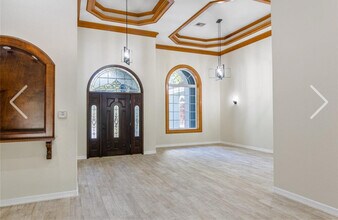 12446 Willis Waukegan Rd in Conroe, TX - Building Photo - Building Photo