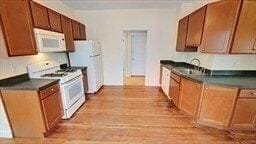 72 Grampian Way, Unit 2 in Boston, MA - Building Photo - Building Photo