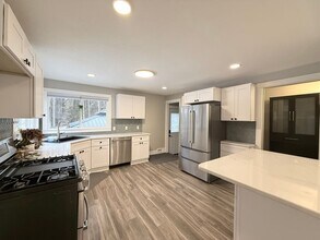 525 W Giles Rd in Muskegon, MI - Building Photo - Building Photo