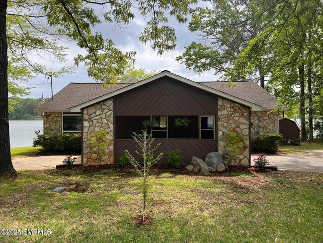 property at 5254 Rainbow Pkwy