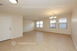 1938 W San Tan Hills Dr in Queen Creek, AZ - Foto de edificio - Building Photo