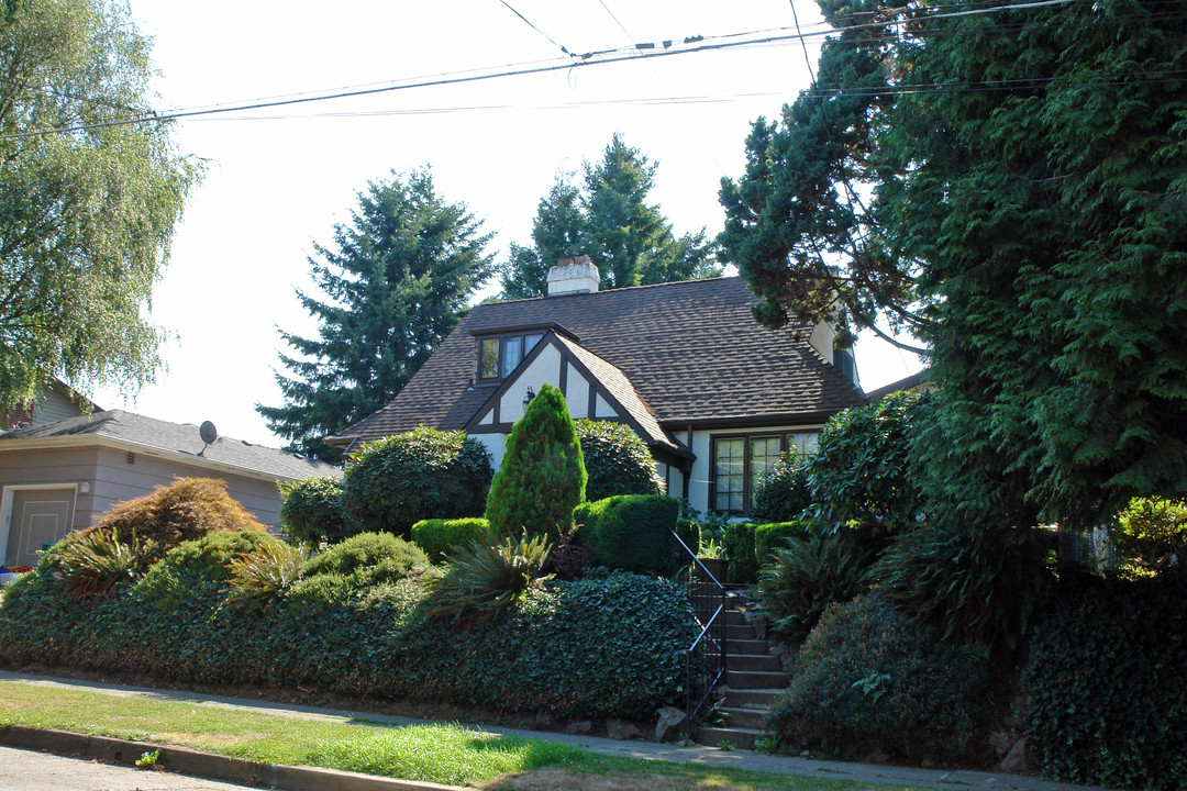 3566 Franklin St in Portland, OR - Building Photo