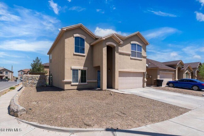 13215 Wesleyan in El Paso, TX - Building Photo - Building Photo