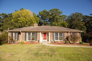 6124 Canterbury Dr in Columbus, GA - Building Photo
