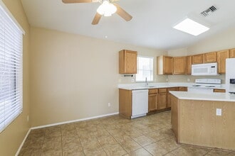 9151 E Autumn Sage St in Tucson, AZ - Building Photo - Building Photo