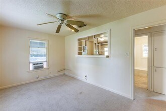 1902 Pasadena Dr in Austin, TX - Building Photo - Building Photo