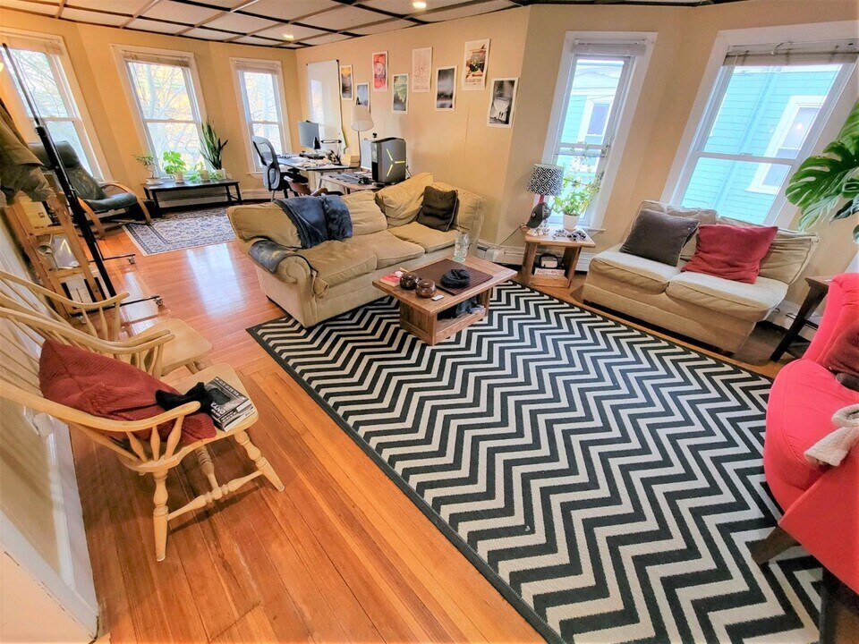 95 Kidder Ave, Unit 2 in Somerville, MA - Building Photo