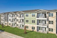 Enclave at Lake Pointe Senior Community photo'