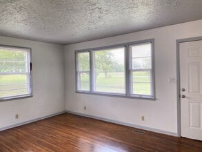 1137 Drake Rd in Adams, TN - Building Photo - Building Photo