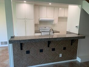 2412 Plata Ct in Santa Rosa, CA - Foto de edificio - Building Photo