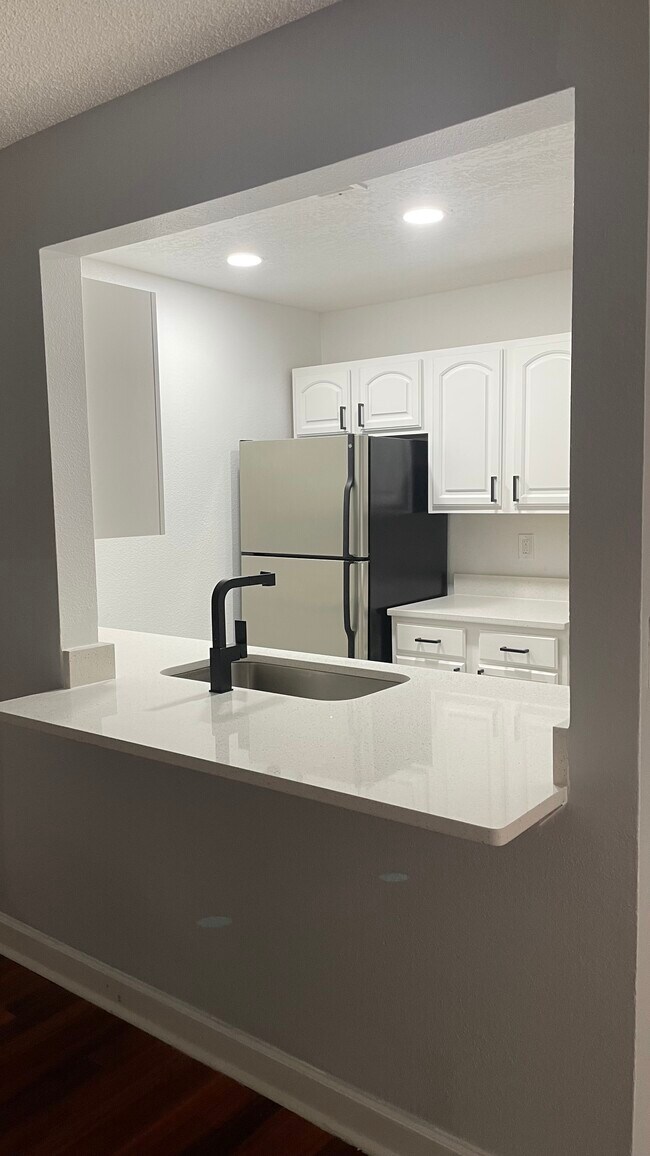 2013 Dixie Belle Dr in Orlando, FL - Building Photo - Building Photo