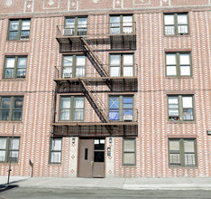 3941 Barnes Ave in Bronx, NY - Building Photo - Building Photo