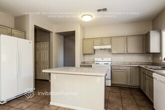 14913 N 153rd Ave in Surprise, AZ - Foto de edificio - Building Photo