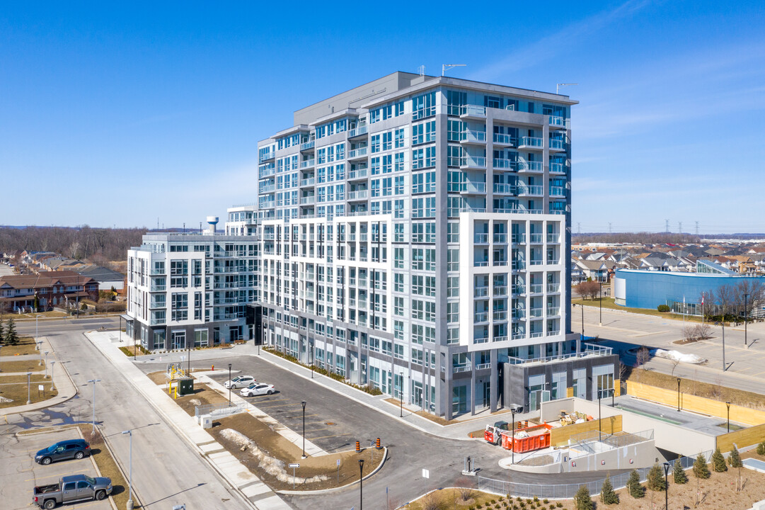 Art on the Main Condos in Milton, ON - Building Photo