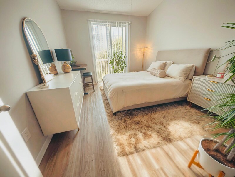 252 Three Islands Boulevard in Hallandale Beach, FL - Foto de edificio