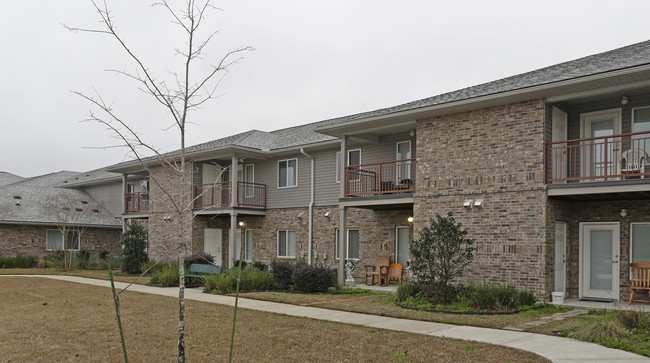 Hooper Springs - Senior Living in Baton Rouge, LA - Building Photo - Building Photo