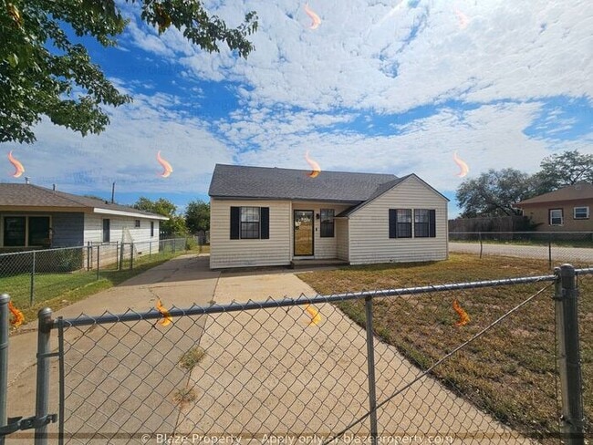 300 N Tennessee St in Amarillo, TX - Building Photo - Building Photo