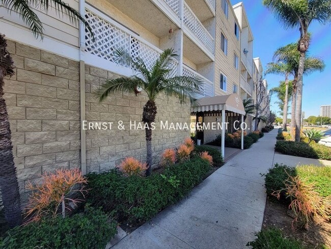 property at 3565 Linden Ave