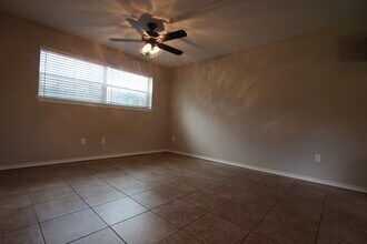 18005 Loring Ln-Unit -18005 Loring Ln in Lindale, TX - Building Photo - Building Photo