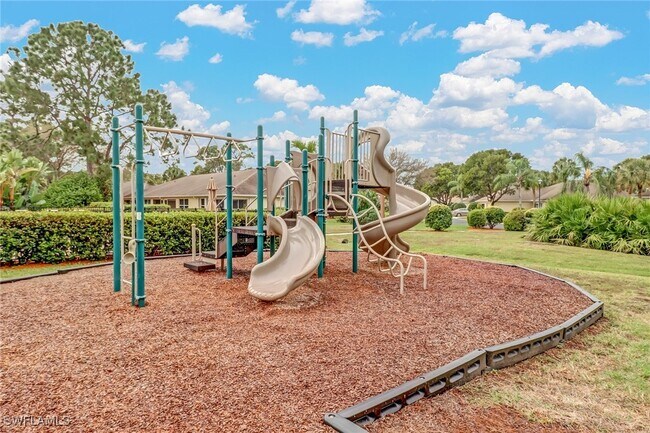 3180 Seasons Way in Estero, FL - Building Photo - Building Photo