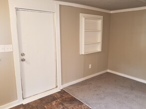 301 E Wright St-Unit -301 D in Winder, GA - Building Photo - Building Photo