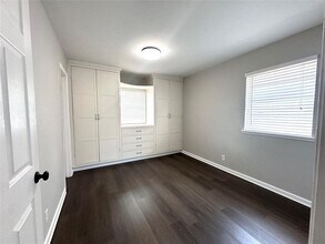 8302 Briarwood Ln in Austin, TX - Building Photo - Building Photo