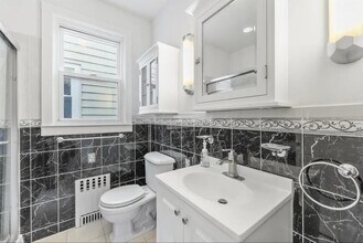 838 Roosevelt Ave in Secaucus, NJ - Building Photo - Building Photo