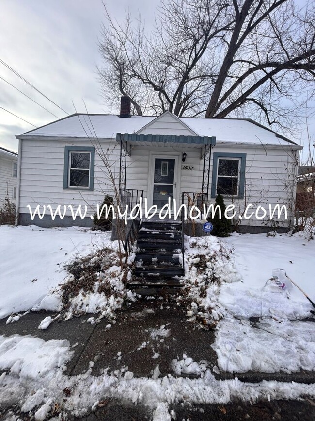 property at 1633 Kelly Dr