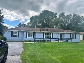 1607 E 73rd Ave in Merrillville, IN - Building Photo - Building Photo