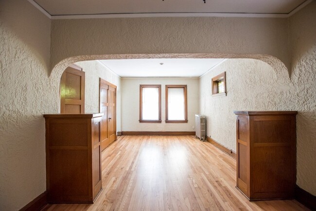 property at 904 E Center St