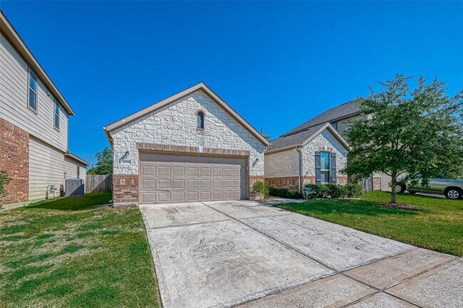 16506 Old Saybrook Dr in Houston, TX - Building Photo - Building Photo