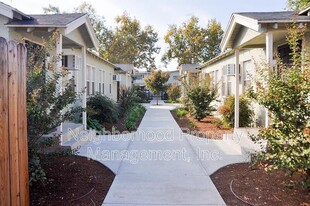 236 N Glenn Ave in Fresno, CA - Building Photo