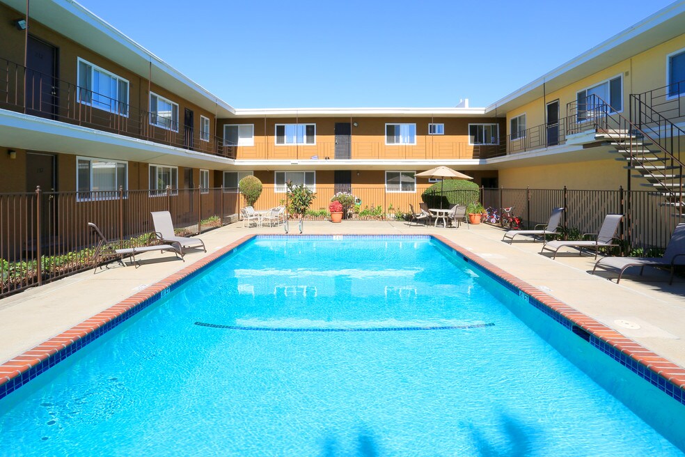 Islander Apartments  Alameda, CA Apartments For Rent