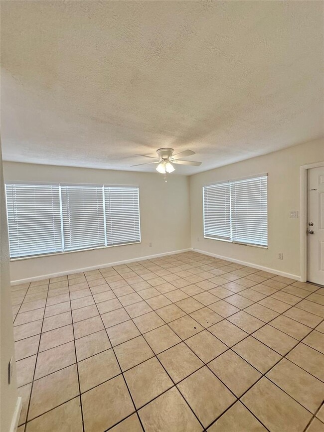 1409 NW 2nd Ave