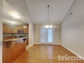 1457 Mutual Dr in Clarksville, TN - Foto de edificio - Building Photo