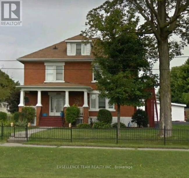 property at 1800 Montreal Rd